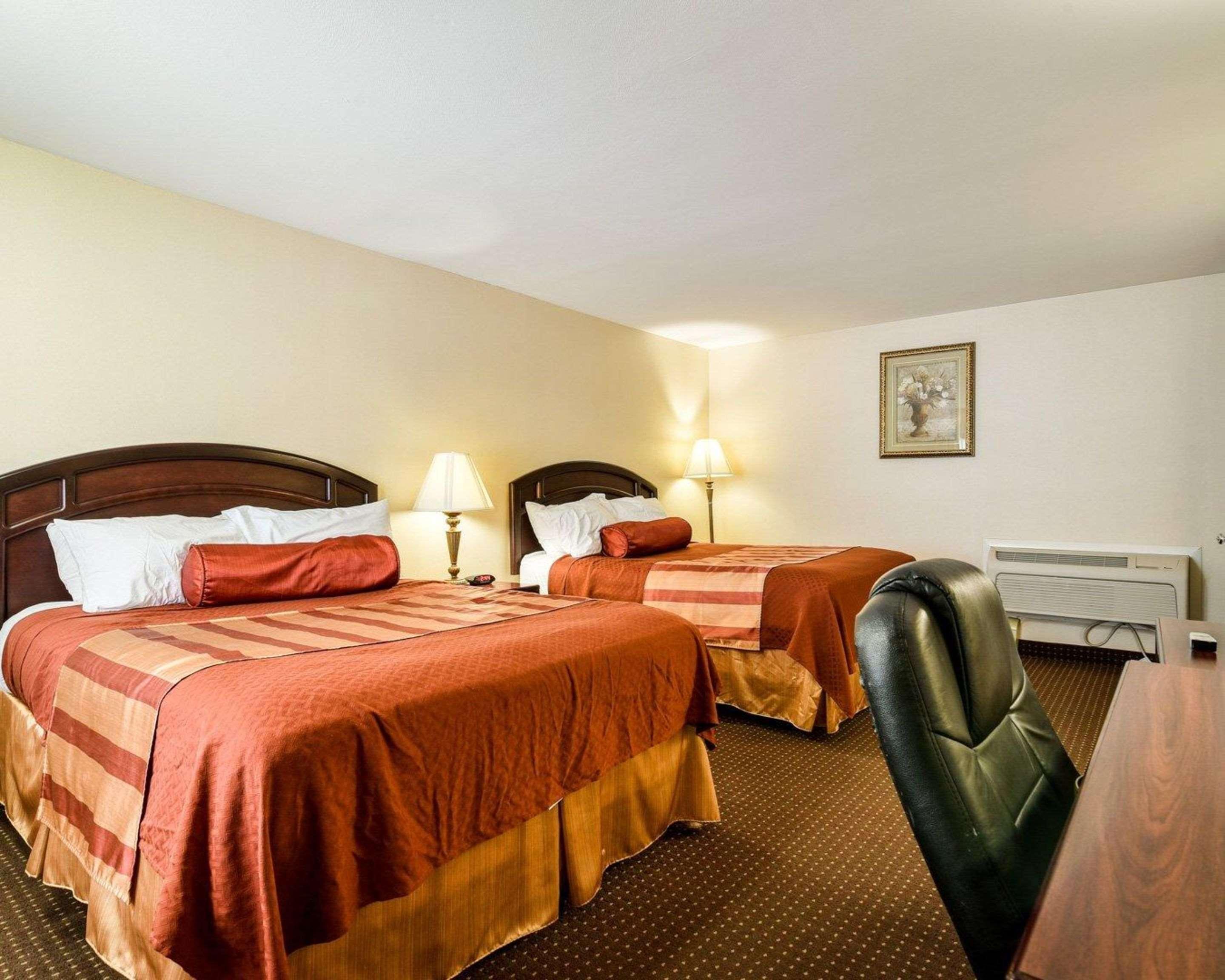 Rodeway Inn Weedsport Eksteriør bilde